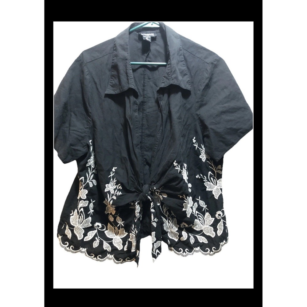 B.I.Y.A.Y.C.D.A Women's Size 3X Front Tie Shirt Cover Up - Black & White 3X